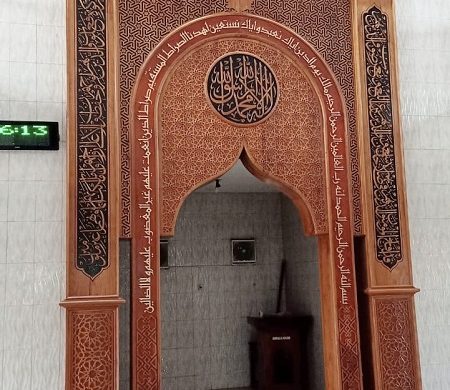 mihrab masjid mewah, kaligrafi mihrab masjid, mihrab masjid kaligrafi, model mihrab masjid, desain mihrab masjid, Mihrob Masjid ukir, Mihrob Masjid ukiran,