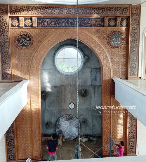 Mihrab Pengimaman Mushola Kayu Jati Jepara