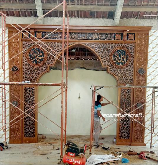 Mihrab Masjid Mewah